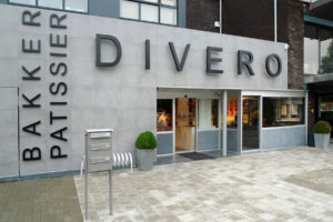 Foto van de voorkant van bakkerij Divero interieur