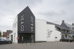 Bekijk hier de winkelinrichting van Vis & Co in Oud-Turnhout, uitgevoerd door Integral Interiors.